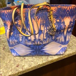 Guess purse